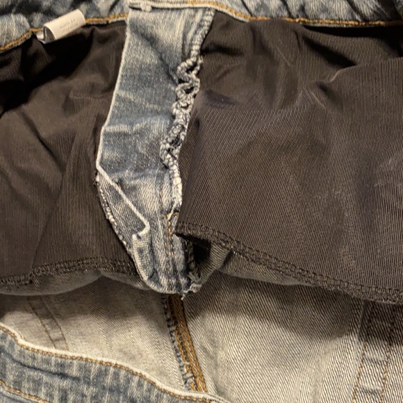 ⭐️❤️BUNDLE 3 Women’s Pants 4 $25.00 ⭐️❤️Women’s Fashion Bug Jeans Size 26W - Picture 6 of 7